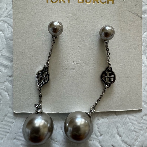 TORY BURCH PEARL LOGO DROP SILVER TONE EARRINGS - Picture 2 of 2